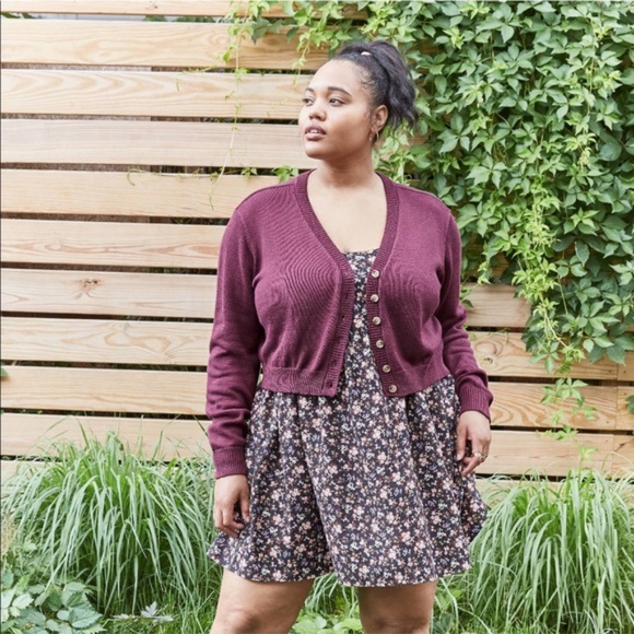 wild fable Sweaters - Women's Cropped Button-Front Cardigan Maroon